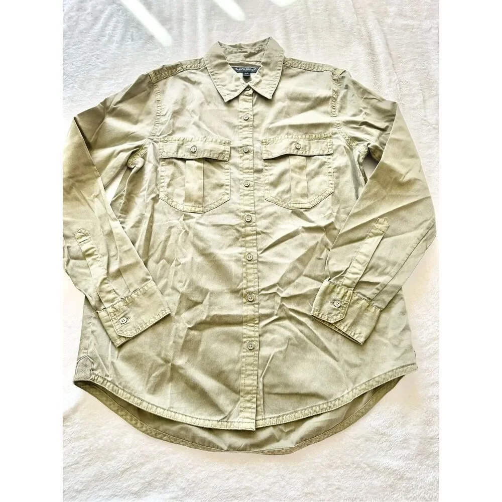 Banana Republic men’s Olive green casual button-down shirt size XS petite